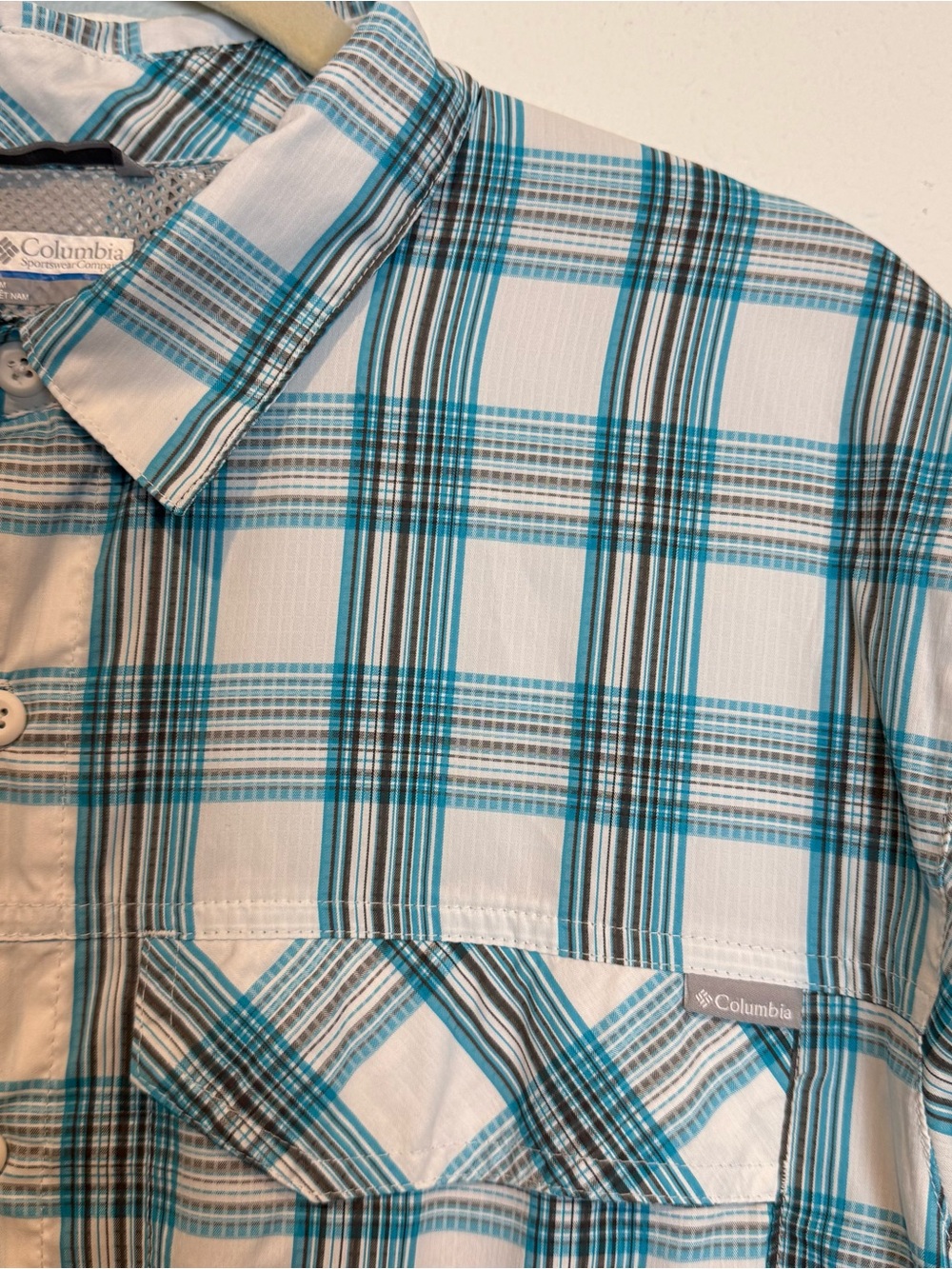 Columbia Mens Button Down Shirt Teal Blue Plaid Mens Size L  Fishing Performance